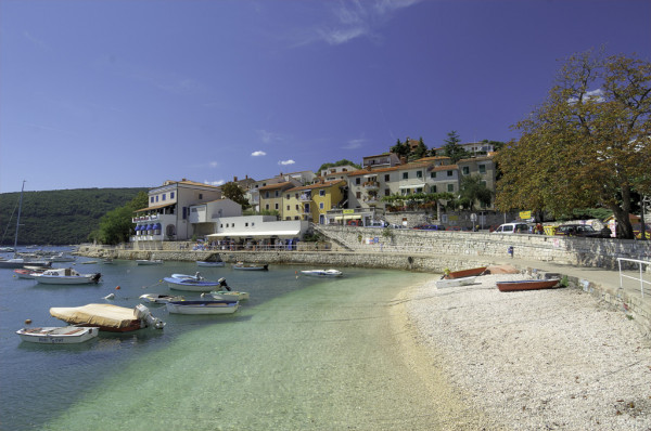 Rabac, Feriehus, ferieboliger og hotell i Kroatia - Charming Croatia